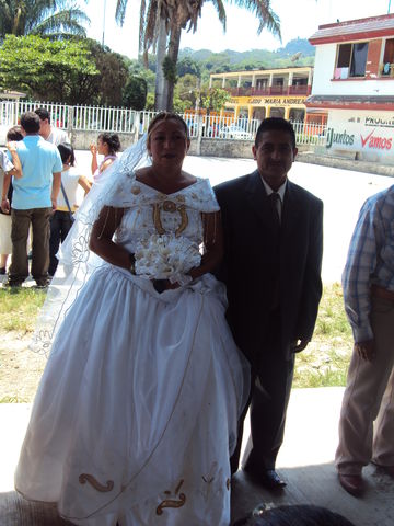 BODAS DE PLATA ENRIQUE Y BERNA FELICIDADES!