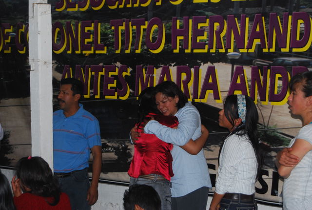 Las Pastora Irma ministrando amor de mamá!